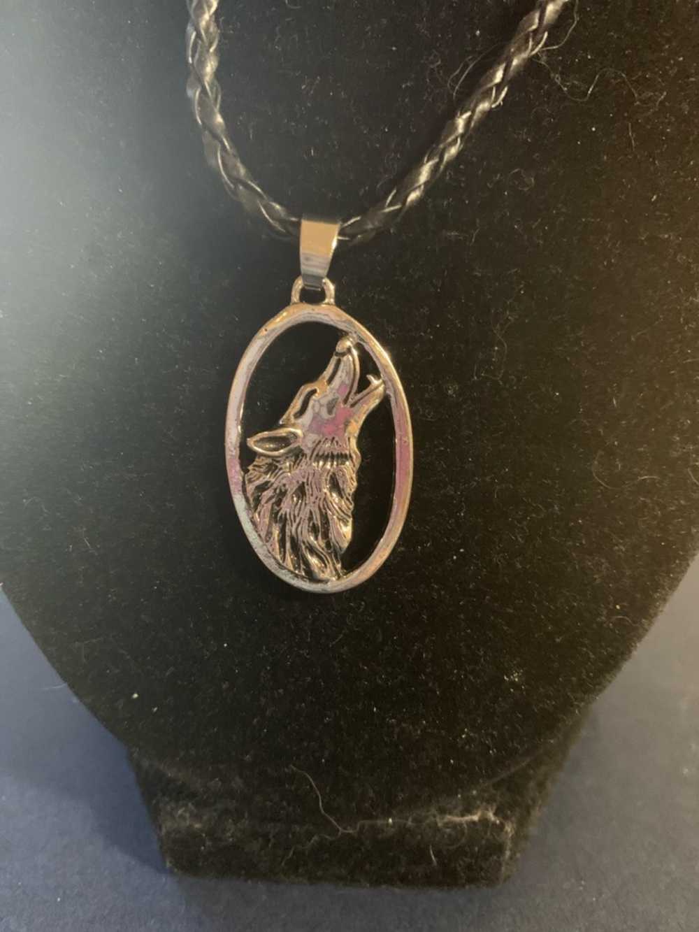 Silver Wolf Head Pendant Necklace - Women Jewelry